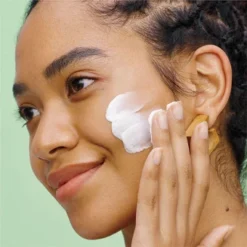 Shiseido WASO SHIKULIME Color Control Oil-Free Moisturizer 50 Ml -Molton Brown Verkaufs-Shop 1380850 Shiseido WASO SHIKULIME Color Control Oil Free Moisturizer 50 ml.18ed5b24