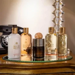 MOLTON BROWN Jasmine & Sun Rose Bath & Shower Gel 300 Ml -Molton Brown Verkaufs-Shop 1394029 MOLTON BROWN Jasmine Sun Rose Bath Shower Gel 300 ml.8076ffa1