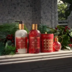 MOLTON BROWN Merry Berries & Mimosa Body Lotion 300 Ml -Molton Brown Verkaufs-Shop 1469231 MOLTON BROWN Merry Berries Mimosa Body Lotion 300 ml.a7b88788